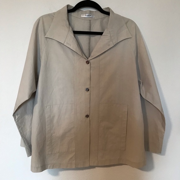 VITAMIN Button Down Shirt